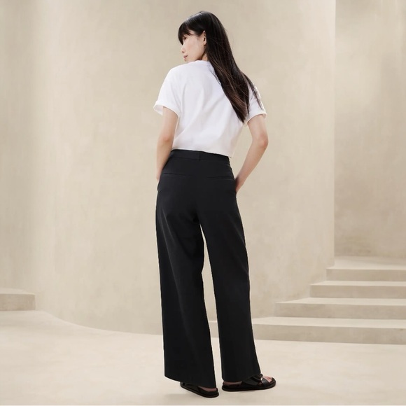 NWT Banana Republic Pleated Trouser - Picture 2 of 5